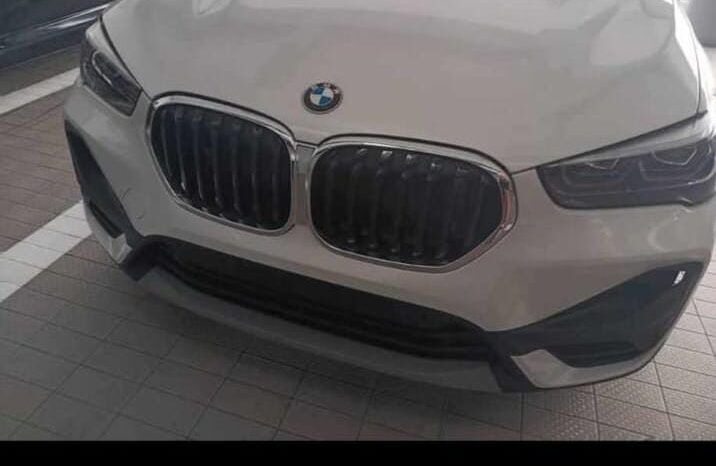 BMW X1 2022 lleno